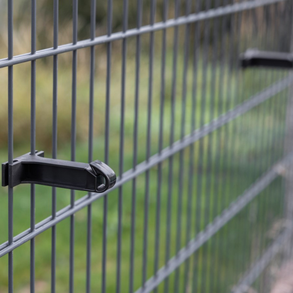 Izolators stiepļu sieta žogam